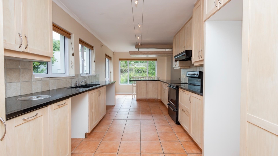 3 Bedroom Property for Sale in Victorskloof Western Cape